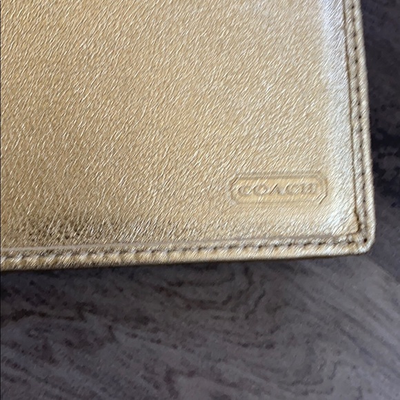 NWOT Coach Wallet - Picture 4 of 9